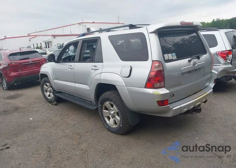 2004 Toyota 4Runner Sr5 V8 z USA, uszkodzony, nr VIN JTEBT14R540036637